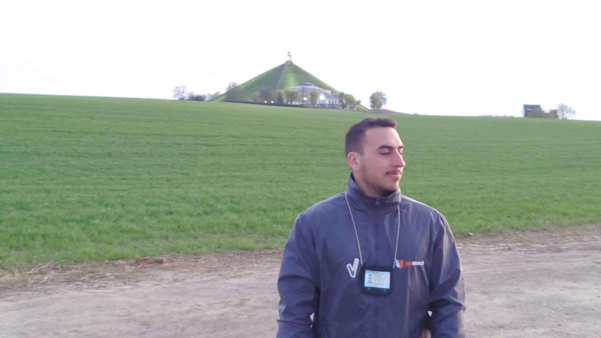Un gardien WeWatch assure la sécurité et la surveillance d'un site à Waterloo
